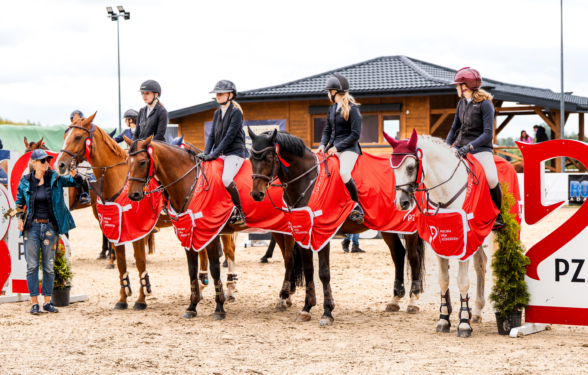 2Polska Liga Jeździecka w Jeżowie – Grand Prix dla Ostręgi! Polska Liga Jeździecka w Jeżowie – Grand Prix dla Ostręgi!