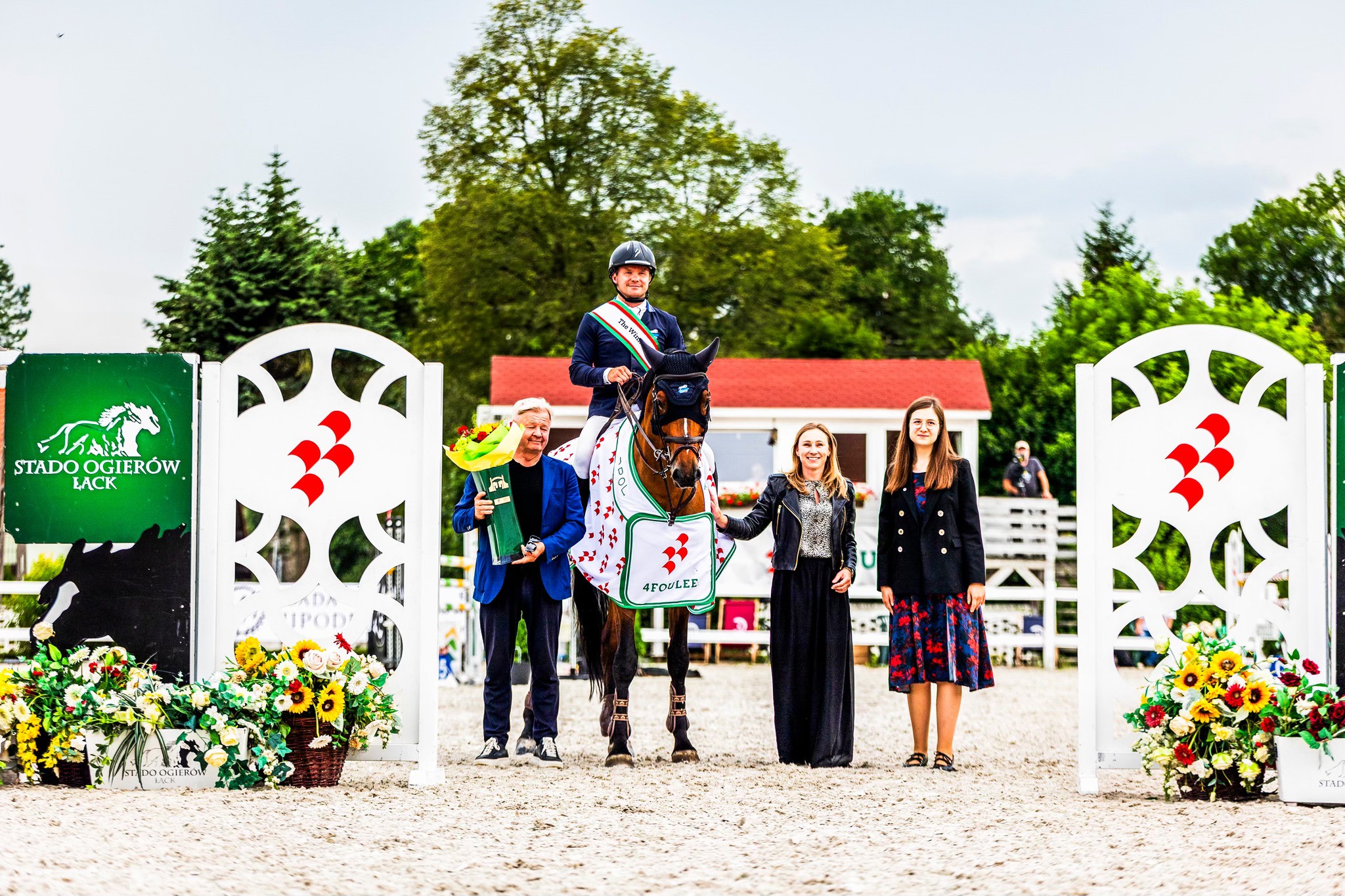 528754300_1063842502581256_3423010136499780690_n