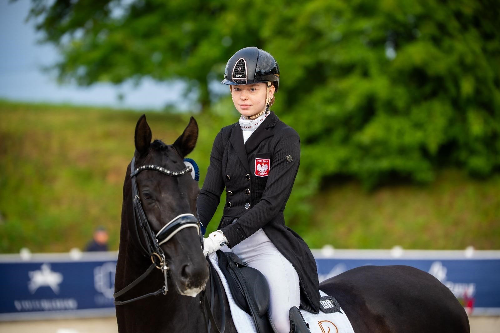 Weronika Usiądek & MR DESPO